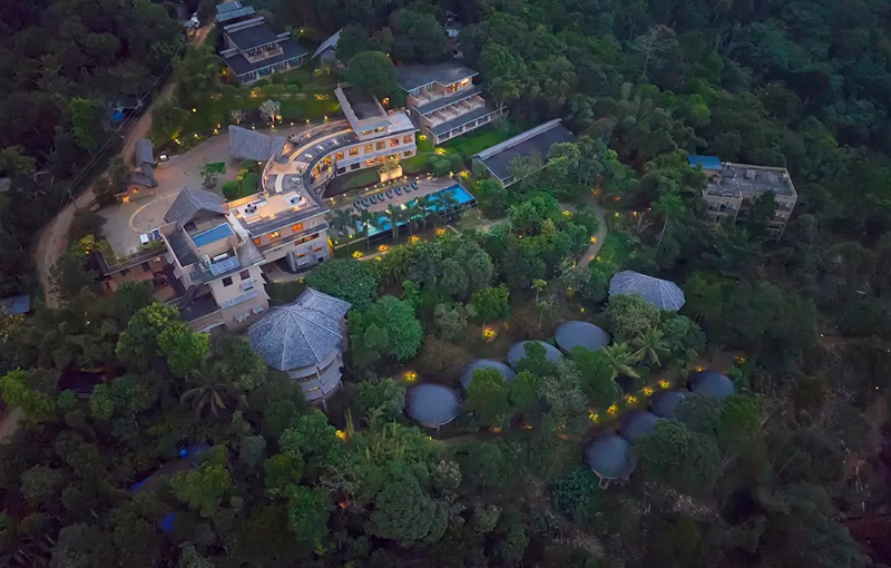 Poetree Resort Thekkady balcony view Periyar wilderness romantic honeymoon stay HM-18