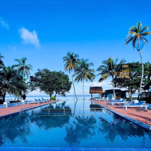 Whispering Palms Kumarakom lake view and Elixir Woods forest Munnar HM-13