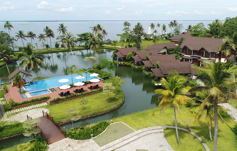 Luxury Suite at Casa Rio Resort Athirapally near waterfalls