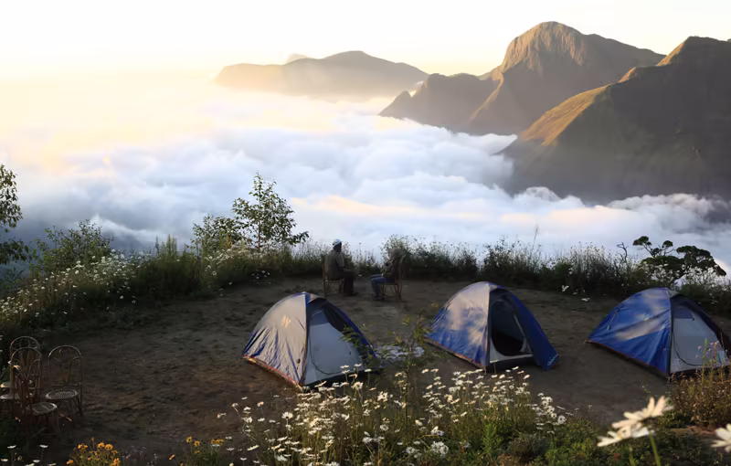 Munnar hills honeymoon Kerala tea plantation scenic landscape couple holiday